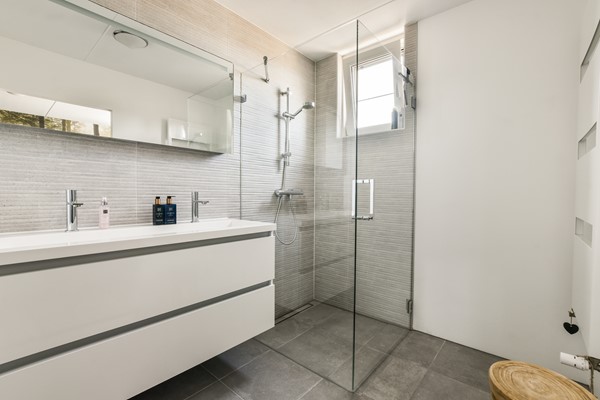 Medium property photo - Laan van Vlaanderen 112, 1066 KS Amsterdam